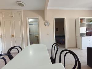 Cefe Sunset Apartment