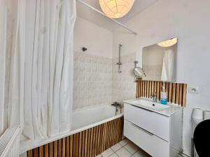 Appartements KAALA STAYS - Budget Quadruple Family room 4min walk Metro : photos des chambres