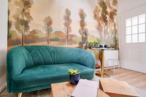 Superb and design studio near the Eiffel Tower