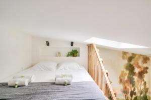 Superb and design studio near the Eiffel Tower