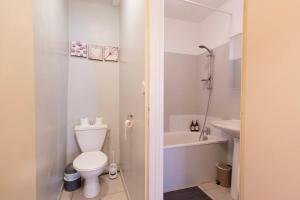 Appartements Charme et Tranquillite - Duplex Vintage avec Confort Moderne : photos des chambres