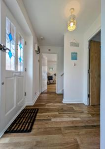 Cottage by historical dockyard