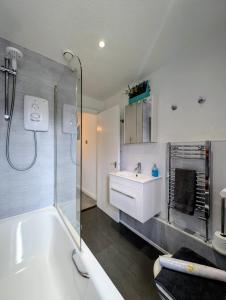 Cottage by historical dockyard