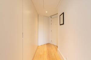 Chic 1-BR Flat in Award-Winning Building