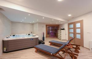 Luxurious Home In Vrsi With Sauna