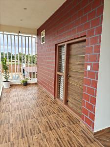 Lazy Daisy Medows R2