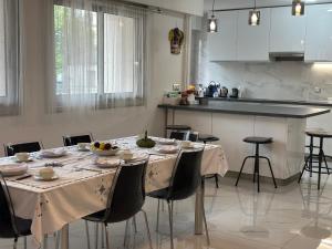 Appartements F4 Appart Paris 15e Expo porte de versailles 110M2 : photos des chambres