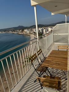 Studio with lovely sea views