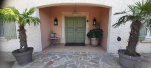 B&B / Chambres d'hotes Les Hauts de Cabanoule Generargues : Chambre Double - Vue sur Jardin