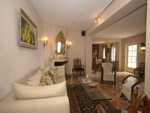 Scenic villa in Cannes with private pool