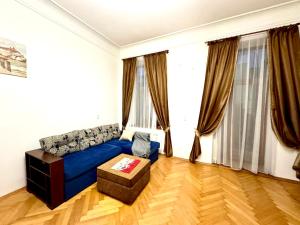 Медова 7 Apartments