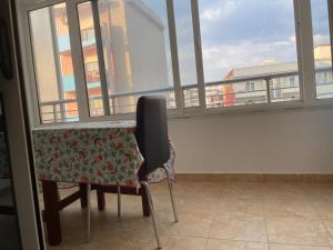 Apartament buze detit