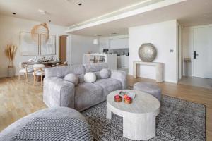 Frank Porter - Bluewaters Residences 5