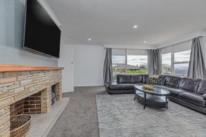 City Views King Beds Sleeps 6 Quiet Street