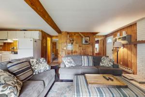 Ski Haus Retreat - Unit A