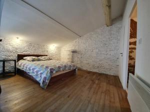 Maisons de vacances Loft in Olonzac near Canal du Midi : photos des chambres