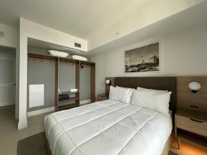 Modern 2BR-2BA in Downtown