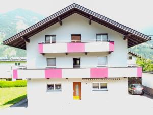 Apartment Heidi-3 by Interhome - 3hvězdičkové hotely ve městě Ried im Zillertal