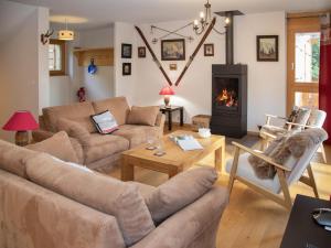 Chalet Dipankar by Interhome