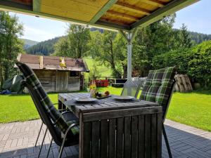 Apartment Jenewein by Interhome