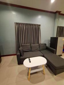 Gn story love บ้านเกาะล้าน 小珊瑚岛班泳池别墅