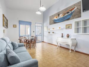 Apartment Terrazza sul Mare by Interhome