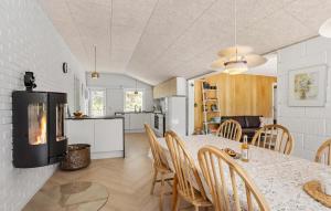 Cozy Home In Ålbæk With Wifi