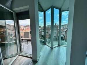 Sun Lux Apartments
