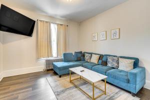 1 Block to Stroudsburg Main St Chic Townhome