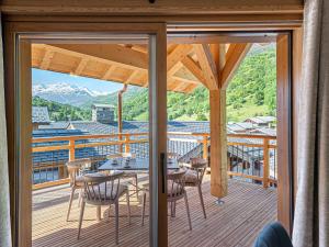 Appartement lumineux avec grande terrasse près des pistes - FR-1-570-46