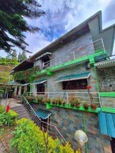 Casalinda munnar by Foxinroom