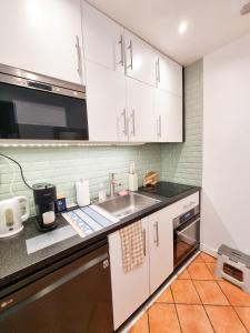EXIGEHOME-Large studio with terrace 15 min Paris-La Défense