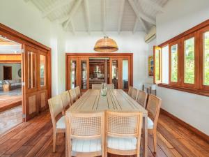 Majestic 5BR Villa with maid & jacuzzi in Cap Cana