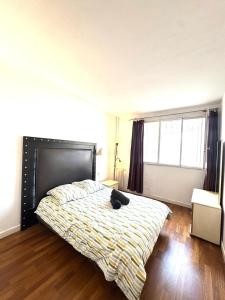 Grand Appartement Tour Eiffel Place Barcelone