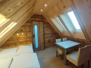 Noclegi u Banysia w sercu Gór Świętokrzyskich