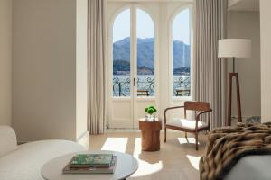 Habitación Estándar con vistas al lago - 1 cama extragrande