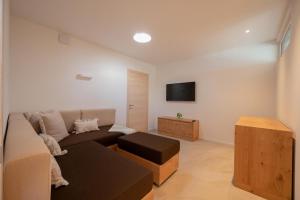 Appartements Accommodation in Aix-les-Bains at Villa Marcus with swimming pool and free parking : photos des chambres