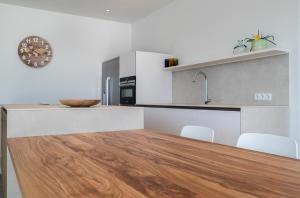 Appartements Accommodation in Aix-les-Bains at Villa Marcus with swimming pool and free parking : photos des chambres