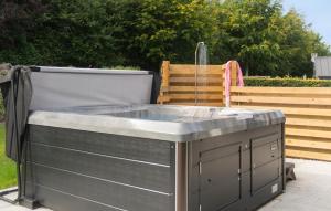 Nice Home In Hemmet With Wifi