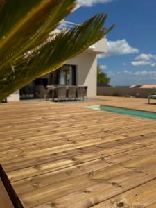 Villas Modern villa with sea view : photos des chambres