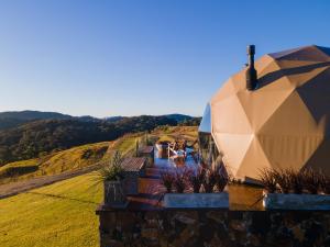 Refúgio nas Nuvens, Domo Omega Luxuoso com Fogo de Chão e Hidro Panorâmica
