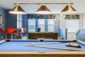 Luxury 9BR Mansion Near Disney with Private Pool, Jacuzzi, Themed Rooms & Game Room!