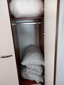 Renovated Apartment Near Zurich Lake Sees Self Checkin