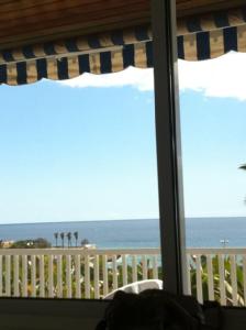 Apartment facing the Mediterranean in the center