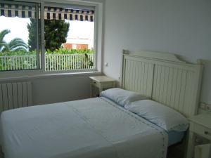 Apartment facing the Mediterranean in the center