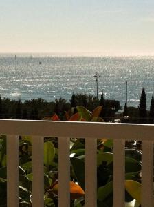 Apartment facing the Mediterranean in the center