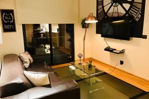 Exclusivo y seguro Departamento en El GOLF