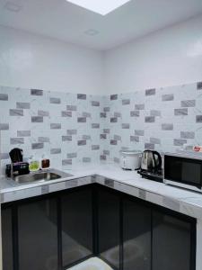 Unit 1B - Cabanatuan Citys Best Bed and Breakfast Place