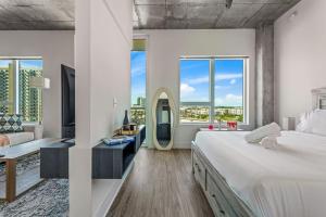 Channelside - Work, Live, Explore!