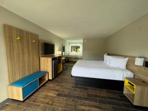 Travelodge by Wyndham Gainesville